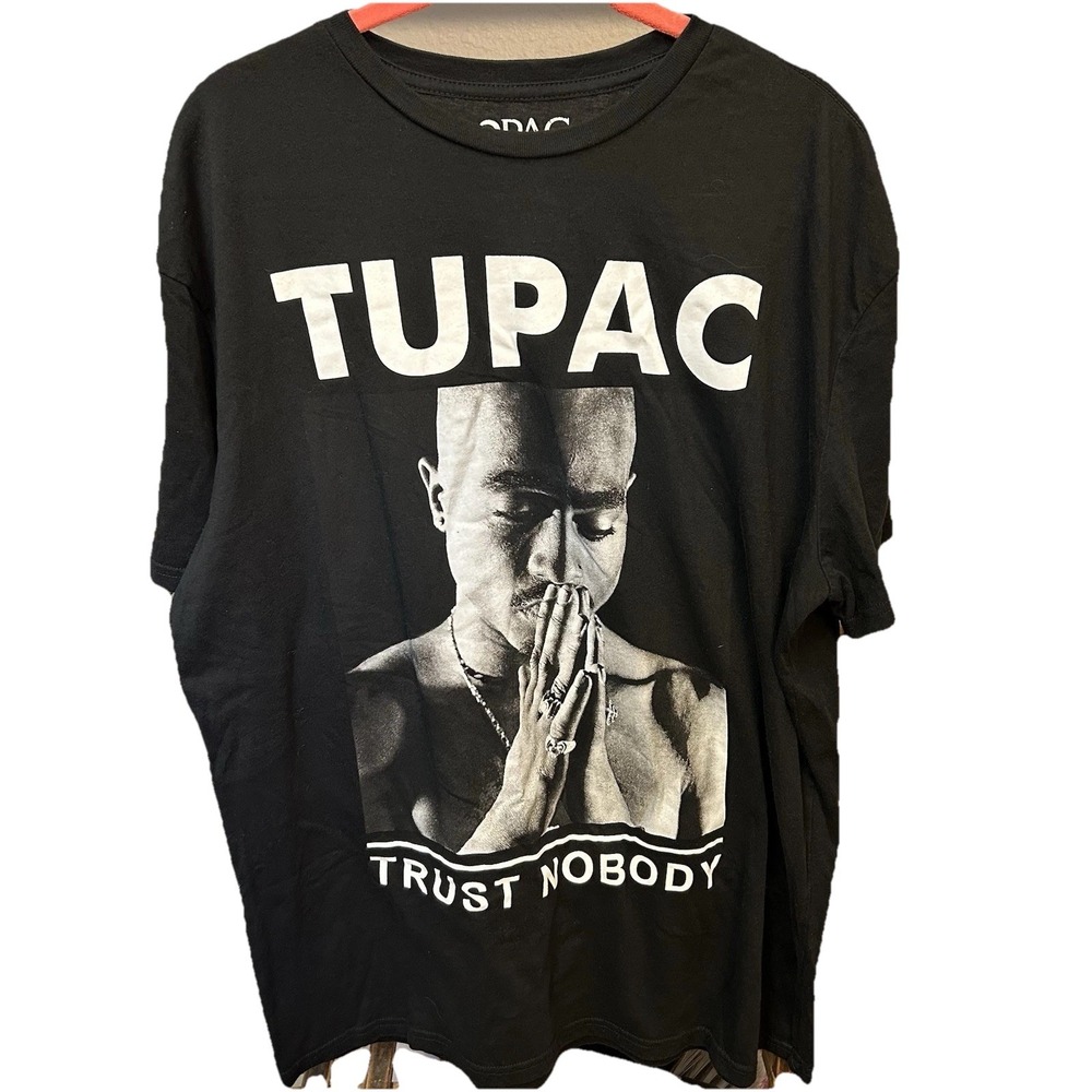 Tupac Crewneck Short Sleeve Graphic T shirt size xl (46-48) Trust Nobody Soft